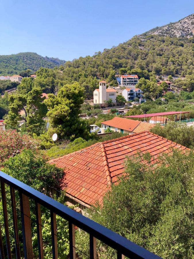 Hotel B&B Chamberlain Milna  Esterno foto