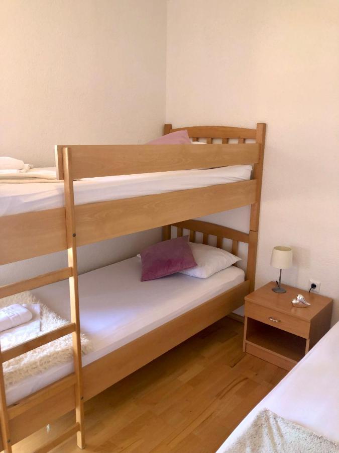 Hotel B&B Chamberlain Milna  Esterno foto