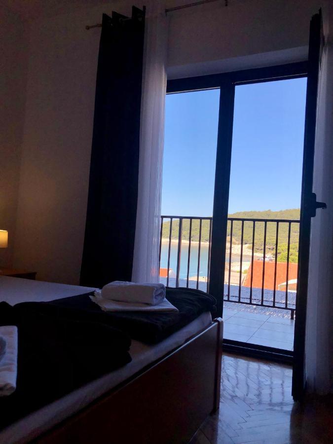 Hotel B&B Chamberlain Milna  Esterno foto