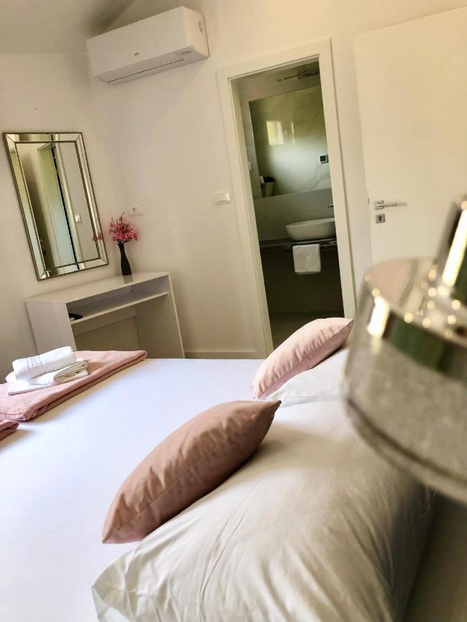 Hotel B&B Chamberlain Milna  Esterno foto